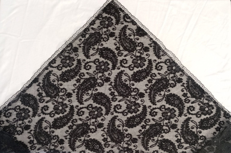 مینی اسکارف سه گوش کادکا (طرح جقه)